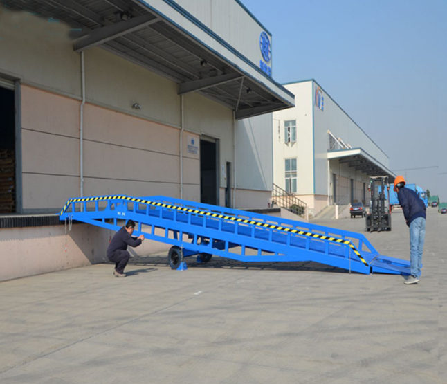 五指山移动式登车桥应用